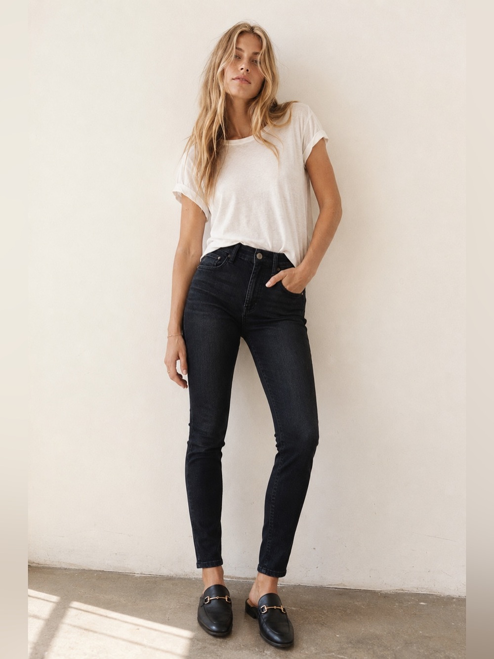 MOTHER The High Waisted Looker Dark Wash Skinny Jeans Approx 30